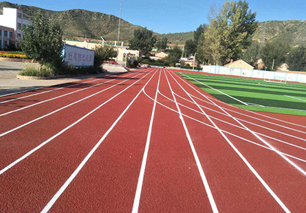 中小学校园的标准跑道——长春塑胶跑道，有什么优势？
